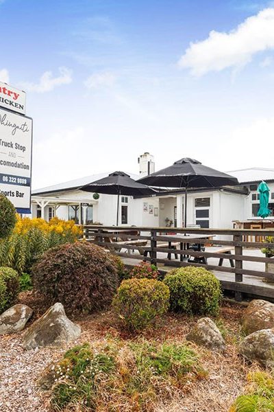 Ohingaiti Truck Stop & Accommodation