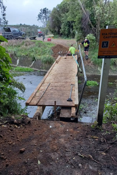 TR Bridge Build