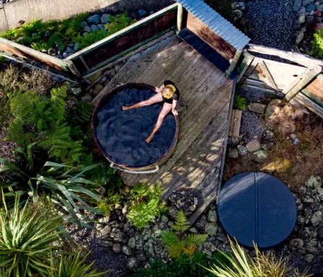 Hot tub awastone